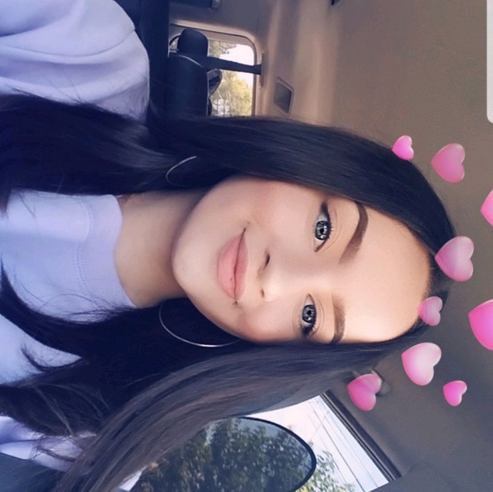 Meet your Posher, Melissa